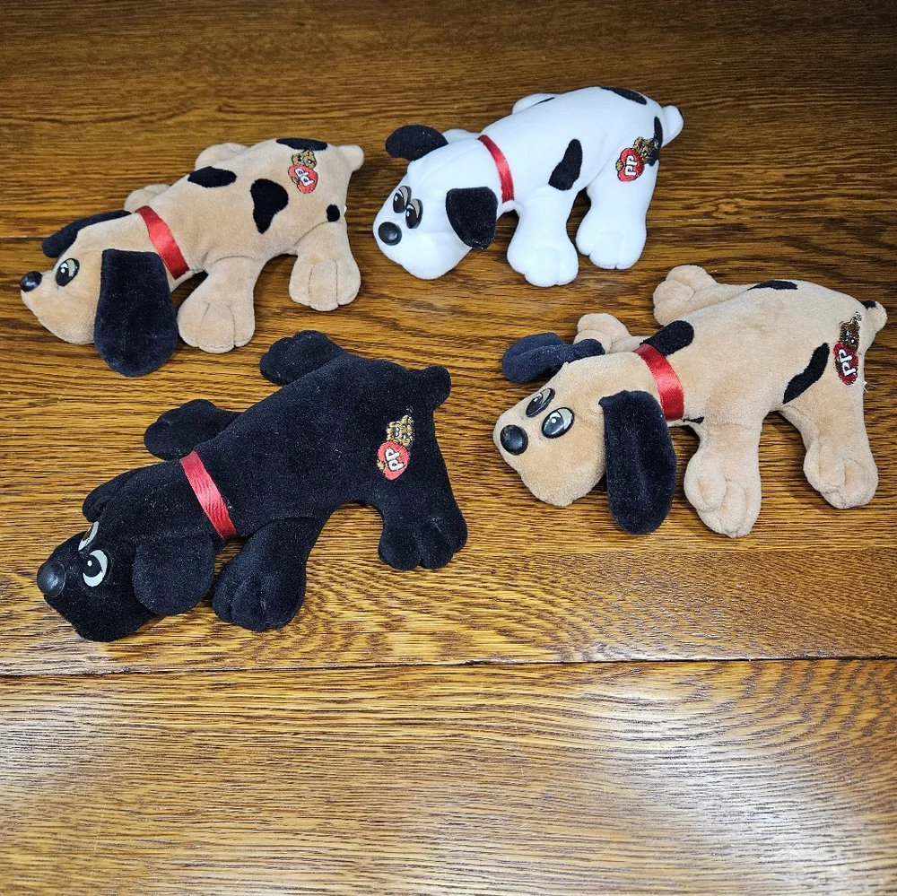 Tonka Pound Puppy Case With Puppies 1986 - Picture 3 of 13